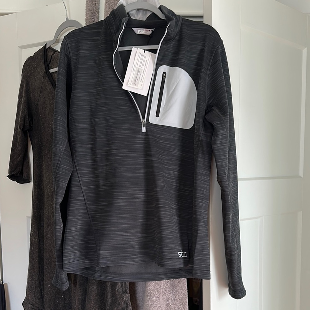 Stio Black and Gray Quarter-Zip Pullover